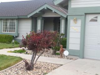 280 Moonbeam Dr, Sparks, NV 89441-7262