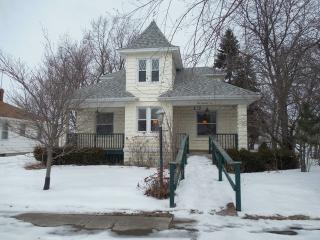 101 Sumner Ave, Peotone, IL 60468-9544