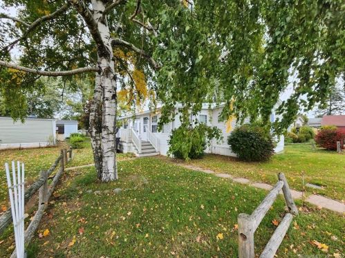 5 Birch St, East Windsor, CT 06088-1203