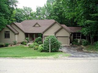 504 Territory Dr, Galena, IL 61036-8810