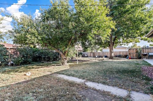 760 Evanston St, Aurora CO 80012-5718 exterior