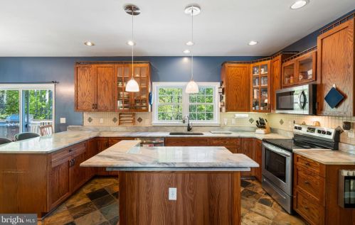 13023 Stonewall Jackson Rd, Woodford, VA 22580-3400