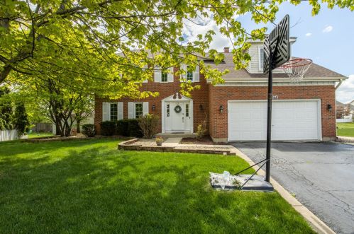 964 Longford Ct, Hanover Park, IL 60103-1954