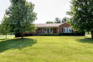 1023 Moncrief Cir, Greenbrier, TN 37073-4560