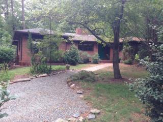 2511 Perkins Rd, Durham, NC 27705-1018