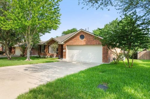 2319 Candle Ridge Trl, Georgetown TX  78626-7368 exterior
