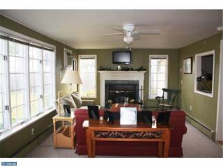 15 Limewood Rd, Levittown PA  19056-2701 exterior
