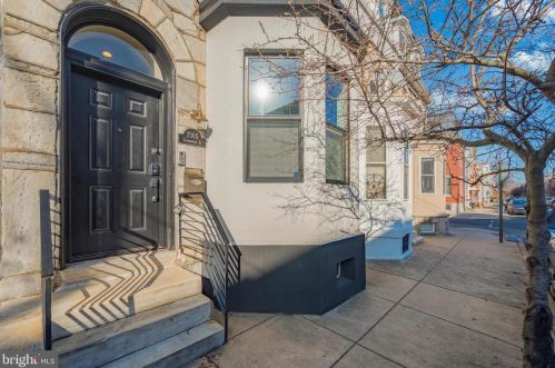 2305 Catharine St, Philadelphia, PA 19146-1705