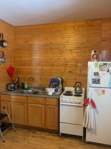 104 5th St, Morris, MN 56267-1204