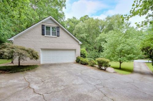 430 Lost Forest Ct, Atlanta GA  30328-2101 exterior