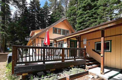 16561 Fawn St, Truckee, CA 96161-3534