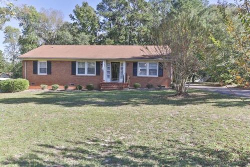 800 Aspen Ln, Rockingham, NC 28379-2577