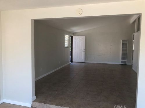 8883 Marlene St, Riverside CA  92503-5725 exterior