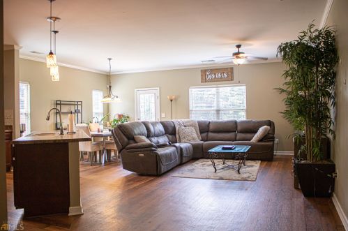 4125 Lindbergh Way, Rex GA  30273-1581 exterior