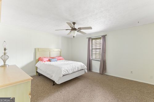 90 Cumberland Dr, Rex GA 30273-1800 exterior