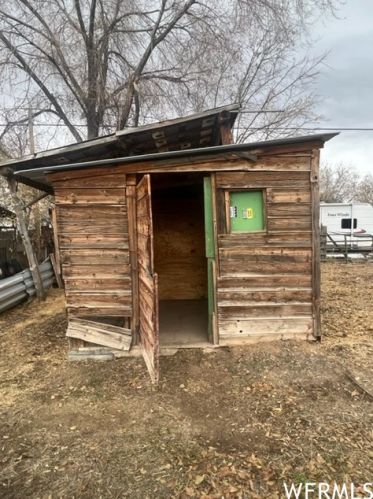 260 400, Woodland Hills UT 84653-9491 exterior