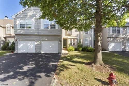 11 Jumping Brook Pl, Annandale, NJ 08801-1644