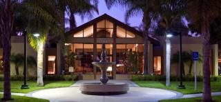 7701 Warner Ave, Huntington Beach CA  92647-4710 exterior