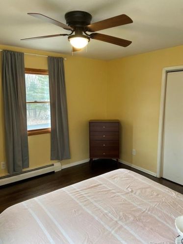 19 Dodge Dr, Huntington CT  06484-1723 exterior