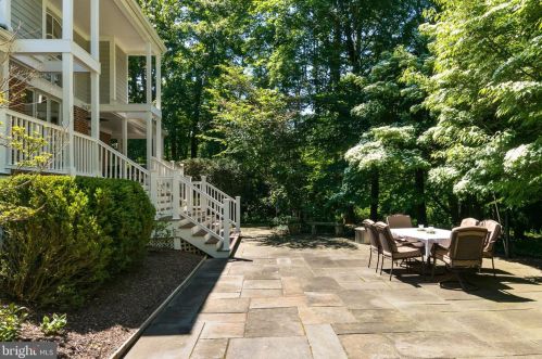 33 Brearly Rd, Princeton NJ  08540-6767 exterior