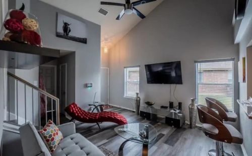 13617 John F Kennedy St, Webberville TX  78653-3939 exterior