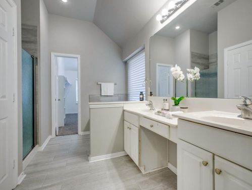 1507 Baker Dr, Cedar Hill TX 75104-1334 exterior