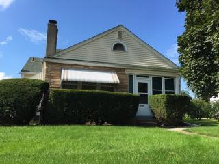 2717 12 Ave, Moline IL  61265-3229 exterior