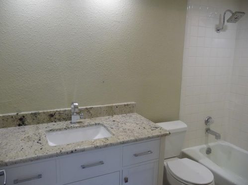 3108 San Sebastian Dr, Carrollton TX 75006-5203 exterior