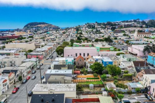 260 Girard St, San Francisco CA 94134-2110 exterior