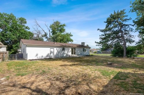 5501 Chandler Ct, Denver CO  80239-4934 exterior