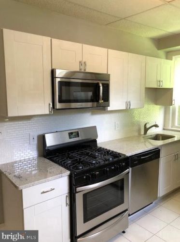 816 Collings Ave, Camden, NJ 08107-1748
