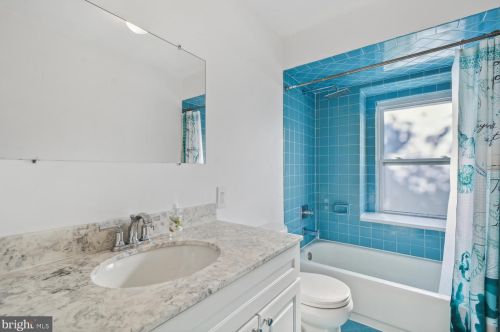 61 Misty Morn Ln, Trenton NJ 08638-1819 exterior