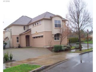 4098 Scottdale St, Eugene, OR 97404-1224