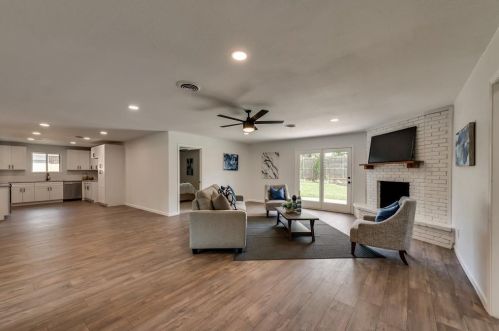 7000 Treehaven Rd, Fort Worth TX  76116-9034 exterior