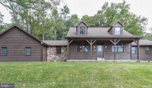 172 Richland Rd, Carlisle, PA 17015-9461