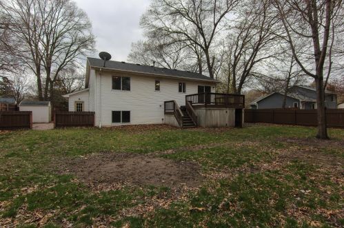1821 103rd Ave, Minneapolis MN  55433-4745 exterior
