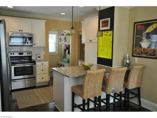 381 Cornwall Rd, Cleveland OH  44116-1665 exterior