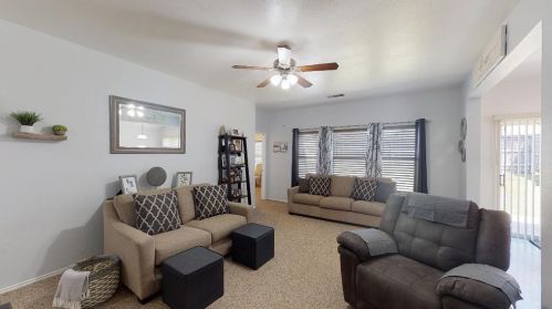 2938 Cowboy Dr, Dallas, TX 75237-3224