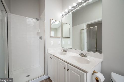 15136 Deer Valley Ter, Silver Spring MD 20906-6224 exterior