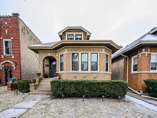 5941 Washtenaw Ave, Chicago IL  60659-3913 exterior