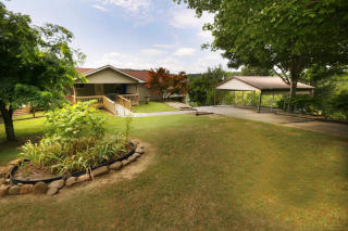 1261 Bayfront Dr, Pigeon Forge, TN 37876-5803