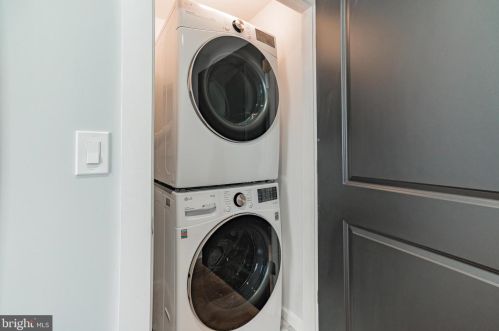 1165 12 St, Philadelphia PA 19148-1002 exterior