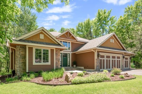 23055 Hilo Ct, Columbus, MN 55025