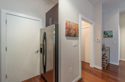 870 Inman Village Pkwy, Atlanta GA  30307-5501 exterior