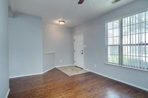 5829 Arena Cir, Fort Worth TX  76179-2369 exterior