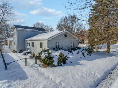 51 Washington St, Palatine, IL 60067-6173