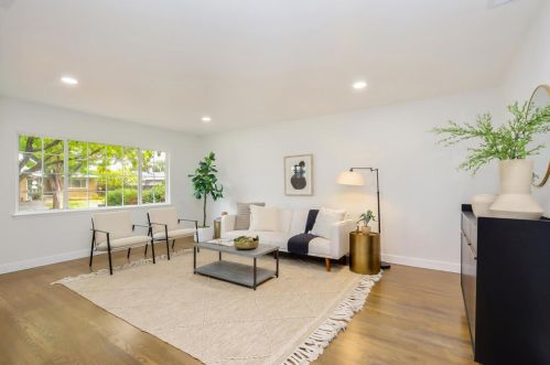 387 Smithwood St, Milpitas CA  95035-4126 exterior