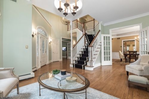 26 Tanners Brook Rd, Chester, NJ 07930-2032