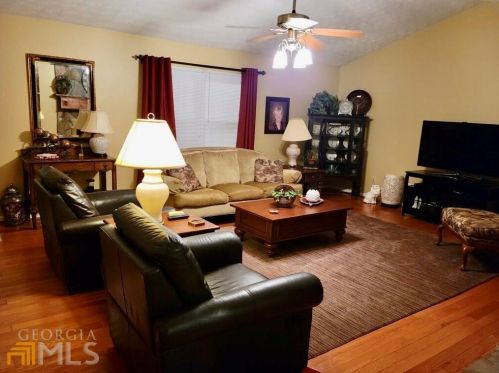 267 David Larsen Dr, Stockbridge GA  30281-1861 exterior