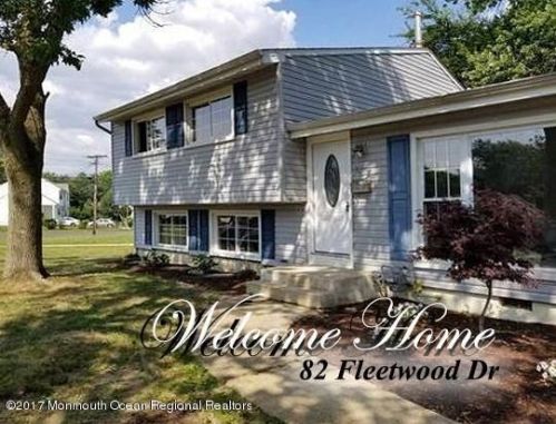 82 Fleetwood Dr, Hazlet, NJ 07730-2332